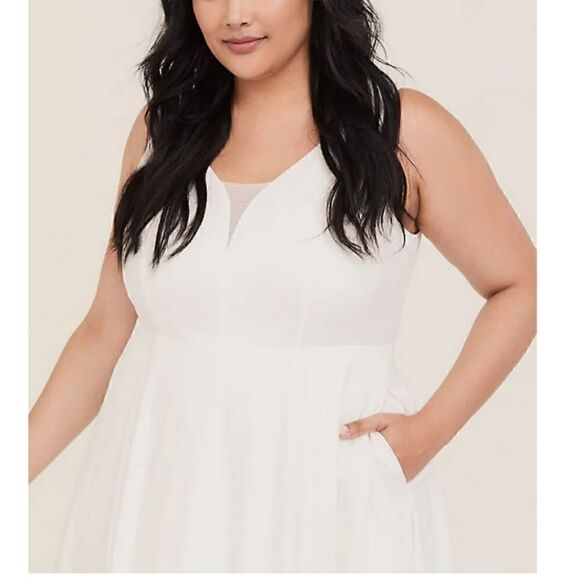 NWT 16W Torrid Sweetheart Jacquard Gown Wedding - Picture 3 of 13